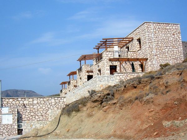 resort in pietra nel sudest di Creta